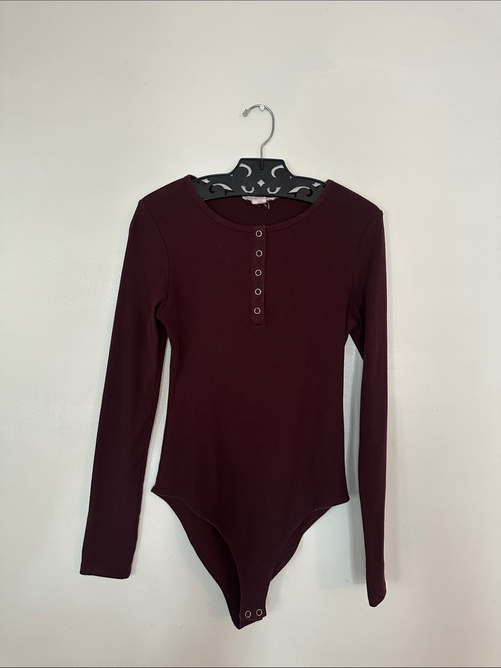 Forever 21 Girls' Long Sleeve Henley Bodysuit in Burgundy